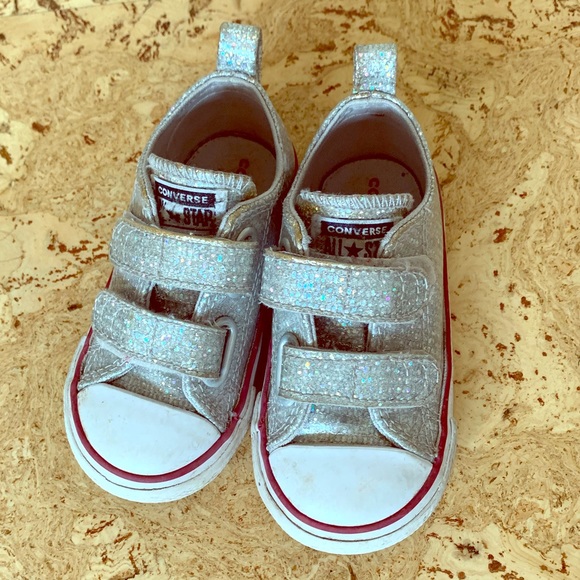 toddler size 6 converse shoes